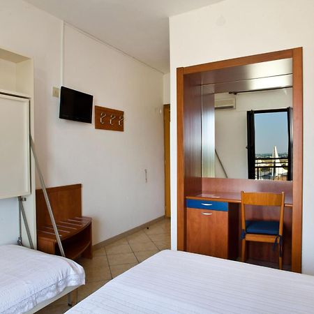 Hotel Frank Lido di Jesolo Rum bild