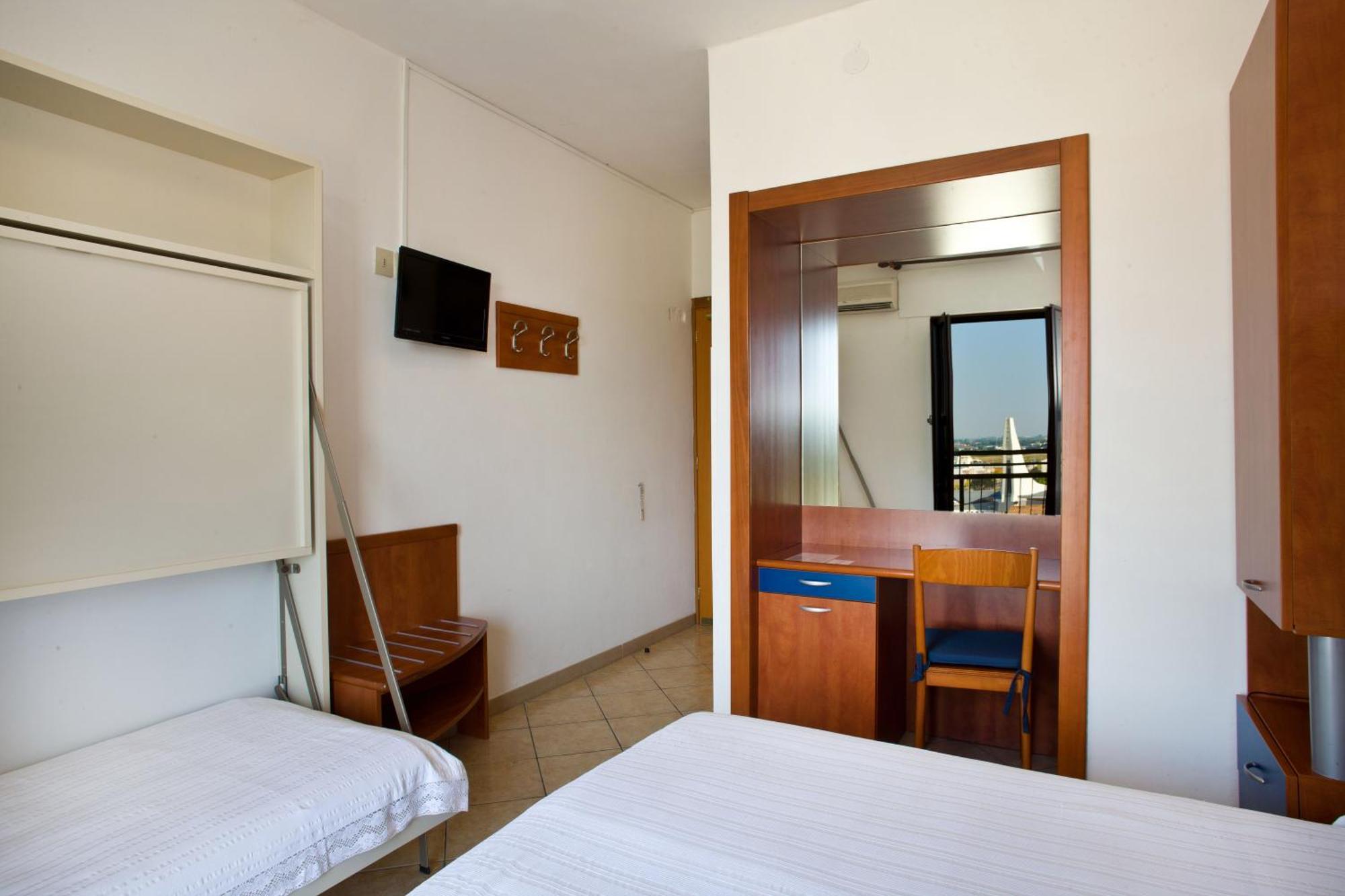 Hotel Frank Lido di Jesolo Rum bild