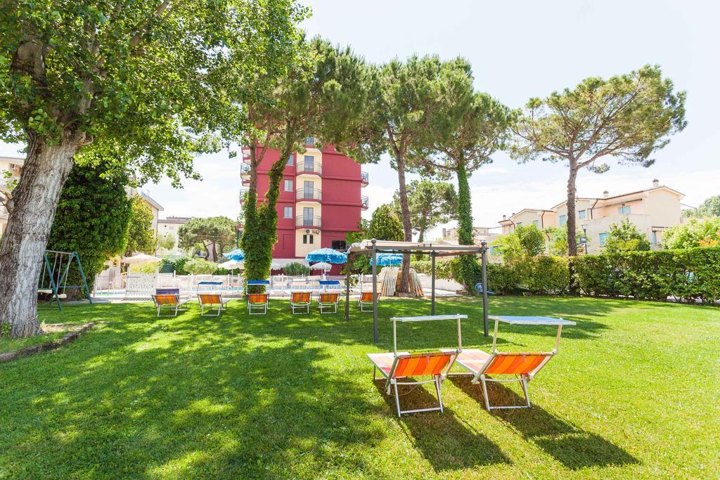 Hotel Frank Lido di Jesolo Exteriör bild