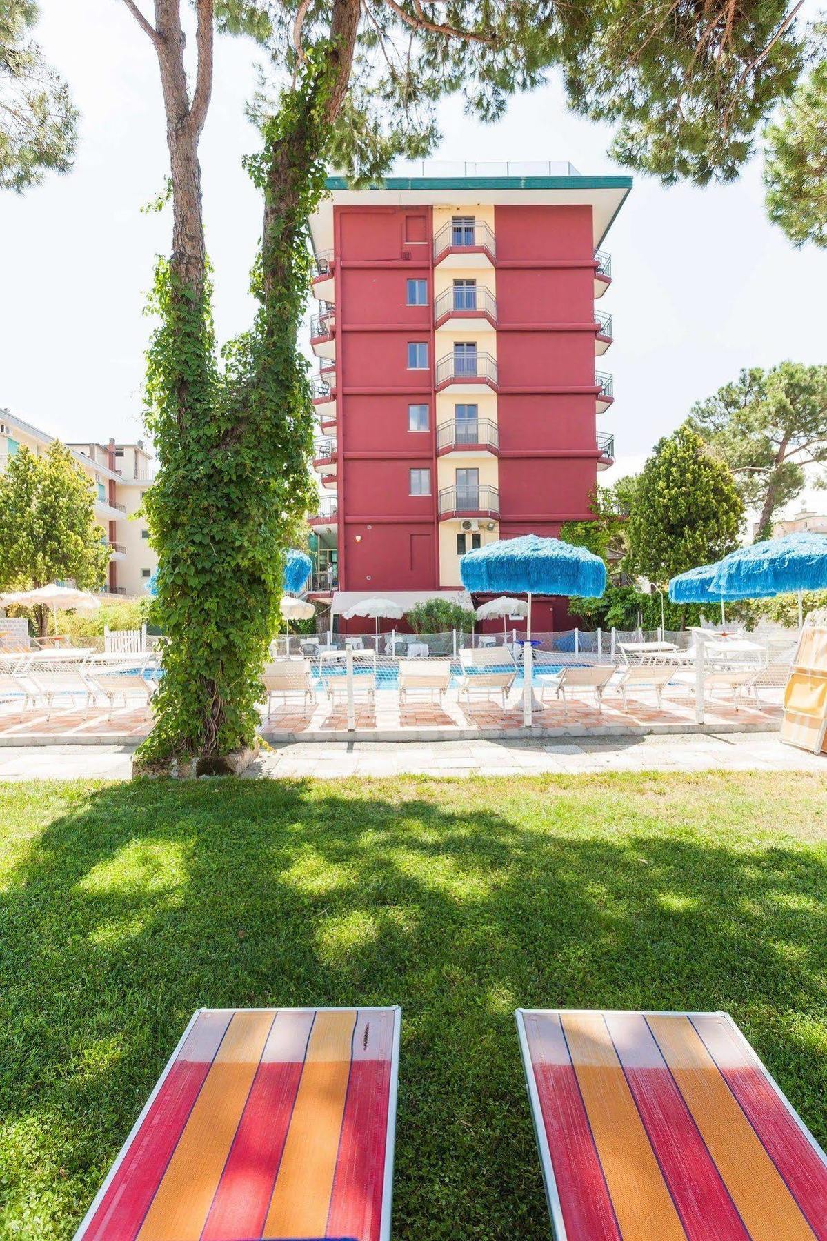 Hotel Frank Lido di Jesolo Exteriör bild